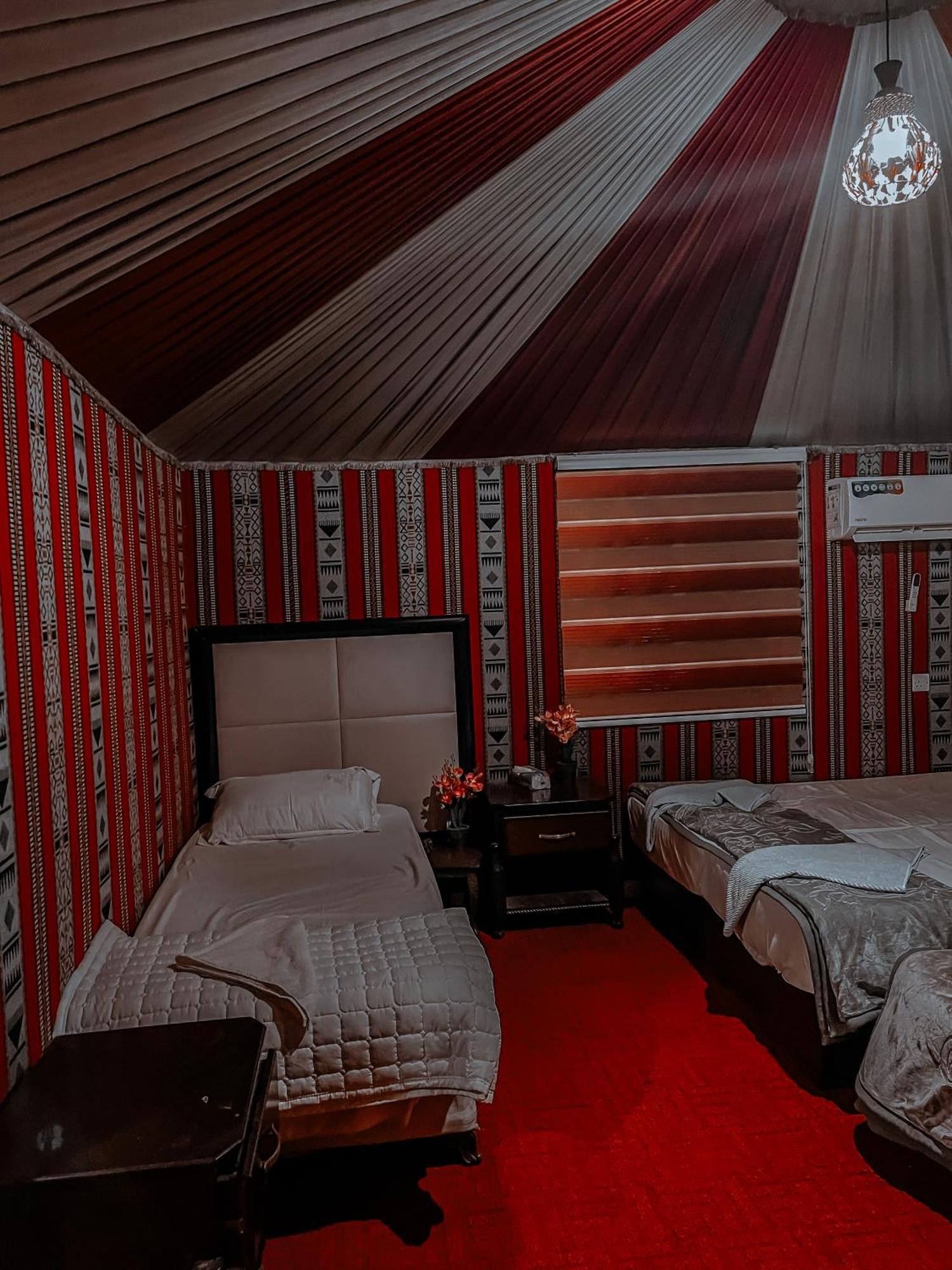 Wadi Rum Desert Camp מראה חיצוני תמונה